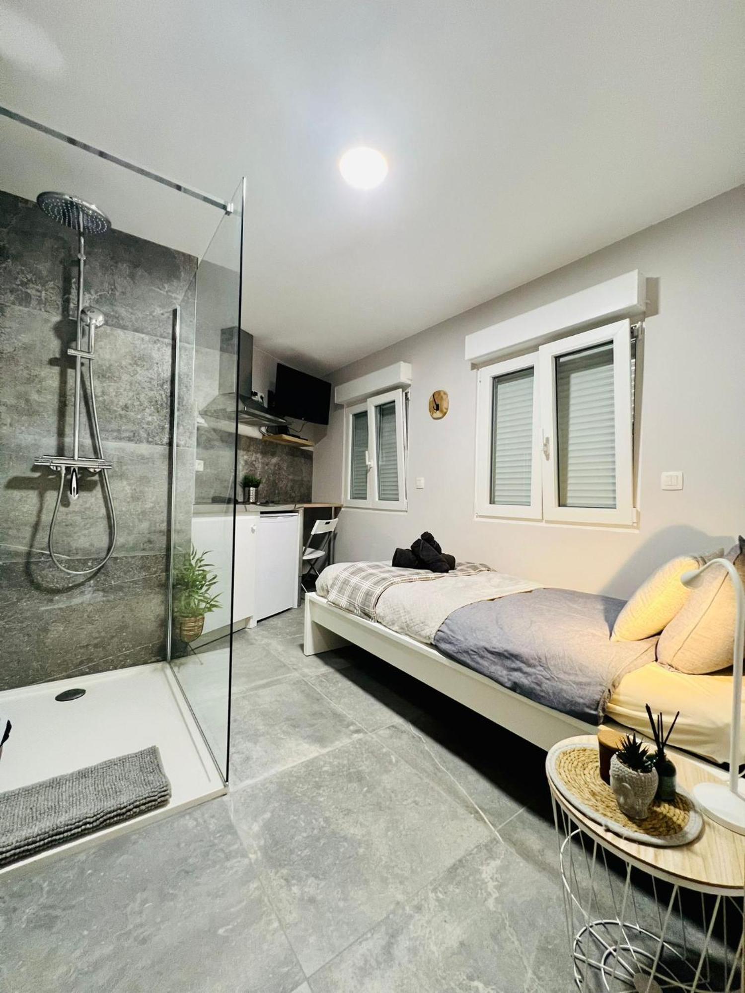 Appartamento Mini Studio Une Personne Liegi Esterno foto