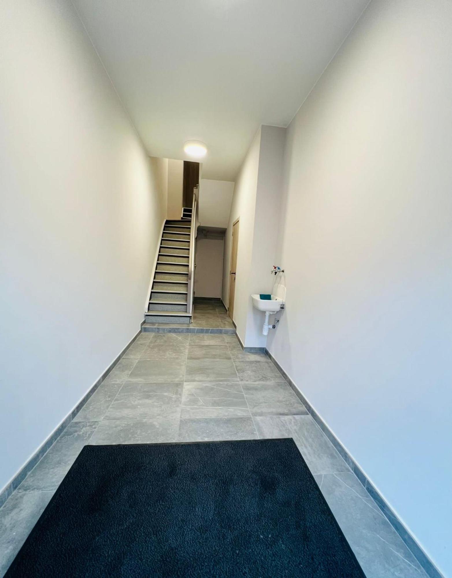 Appartamento Mini Studio Une Personne Liegi Esterno foto